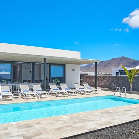 Vila Blancazul Deluxe Tajame 2 *